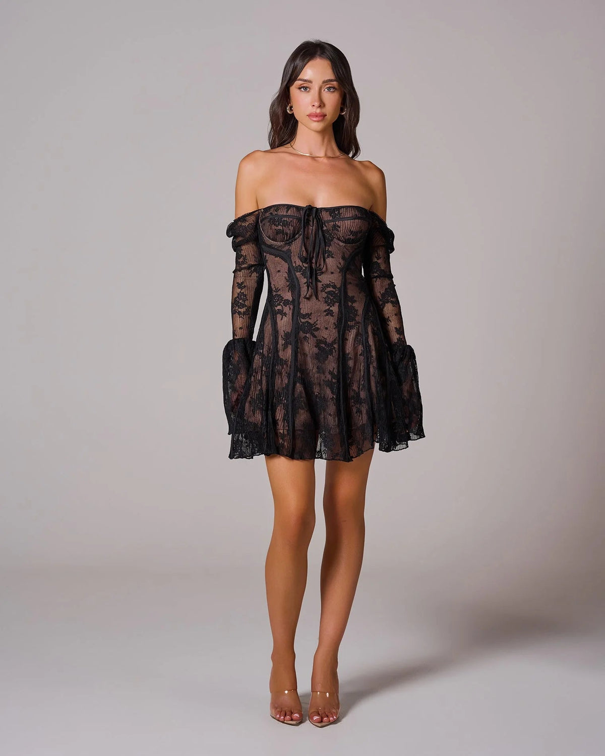 Amaya – La Robe Illusion en Dentelle Romantique