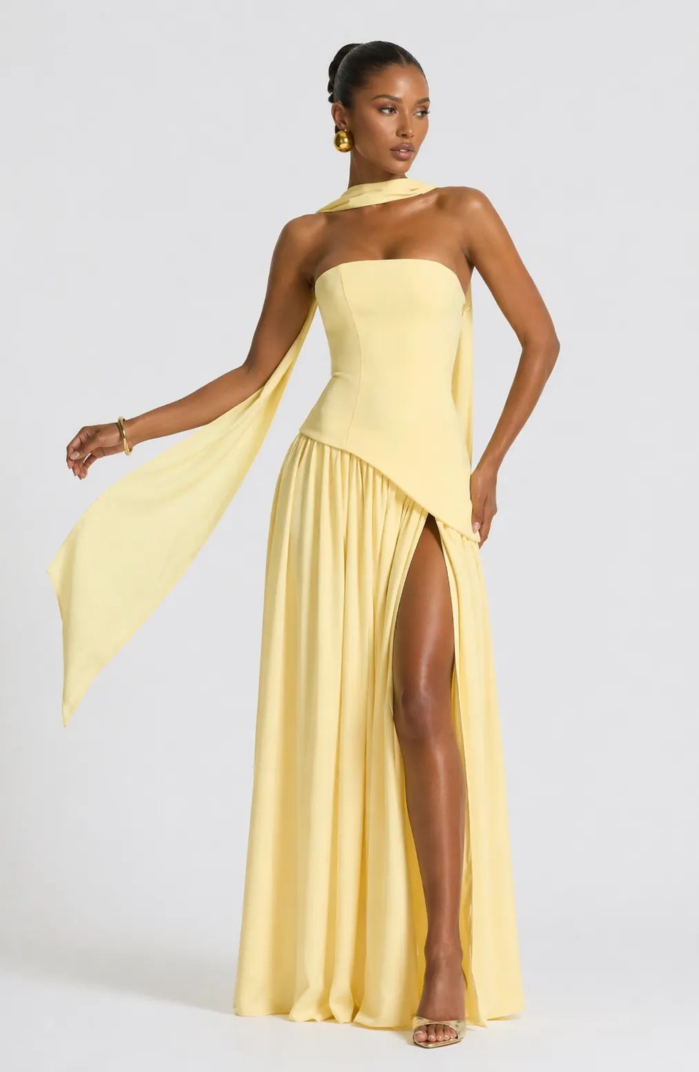 Talentueuse – La Robe Romantique Sculpturale