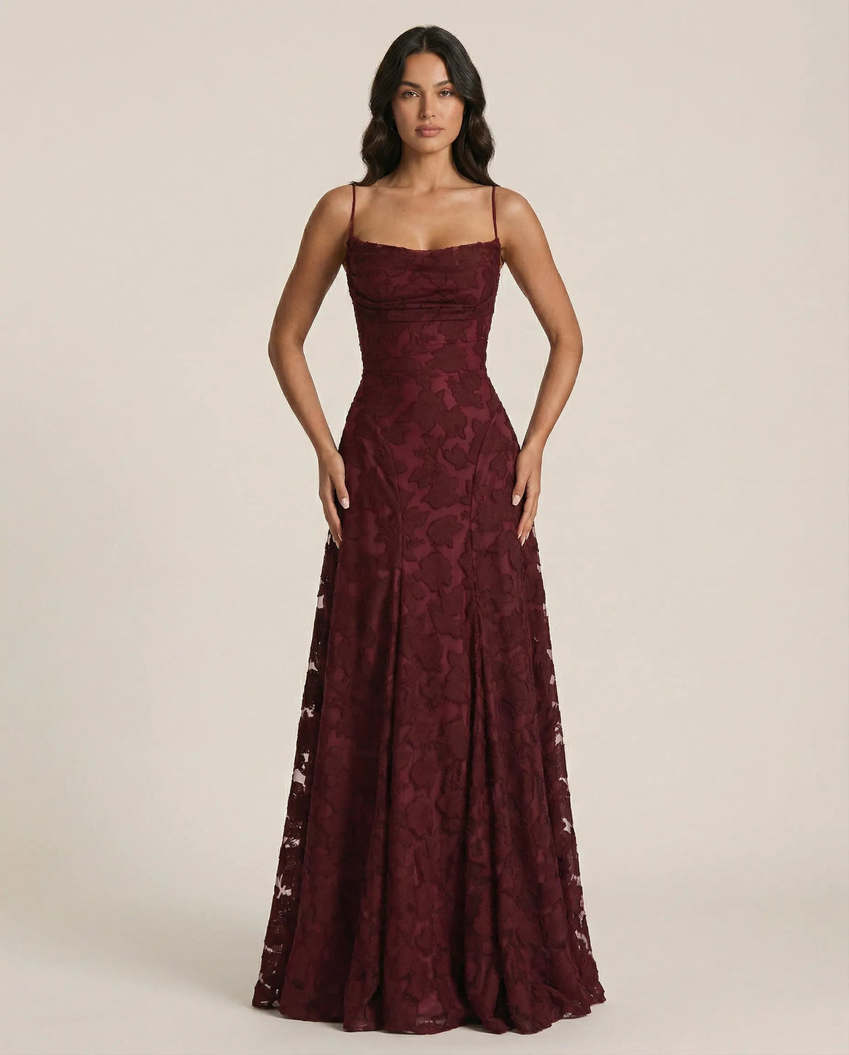 Aveline – La Robe Grâce Florissante